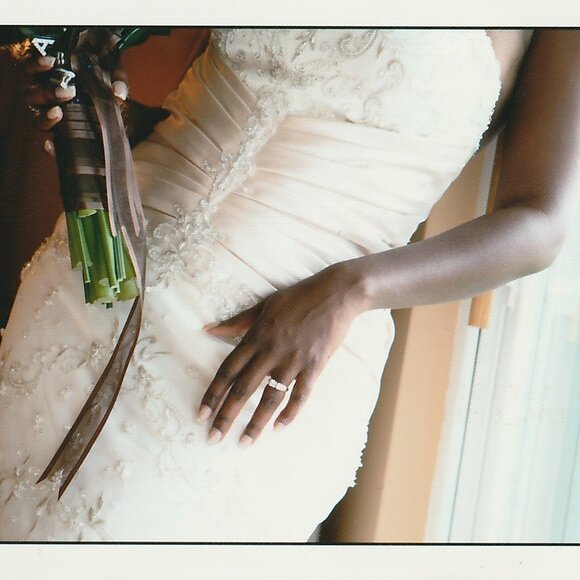 Stunning Ivory Mermaid Wedding Dress - Elegant Bridal Gown - Picture 1 of 6